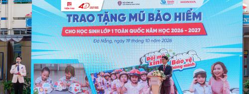 Tiến Thu Phối Hợp Cùng Honda Việt Nam Trao Tặng Mũ Bảo Hiểm Cho Học Sinh Lớp 1 Năm Học 2026 - 2027 