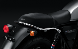 GPX Legend 150  Vẻ hiện đại xen lẫn phong cách cổ xưa đầy quấn hút